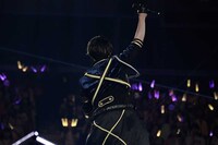 センラ（撮影：小松陽祐［ODD JOB］、加藤千絵［CAPS］）