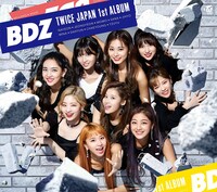 TWICE「BDZ」初回限定盤Bジャケット