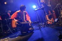 「片平里菜 渋谷クアトロワンマン2days『泣き晴らした朝に』」の様子。（撮影：古溪一道）