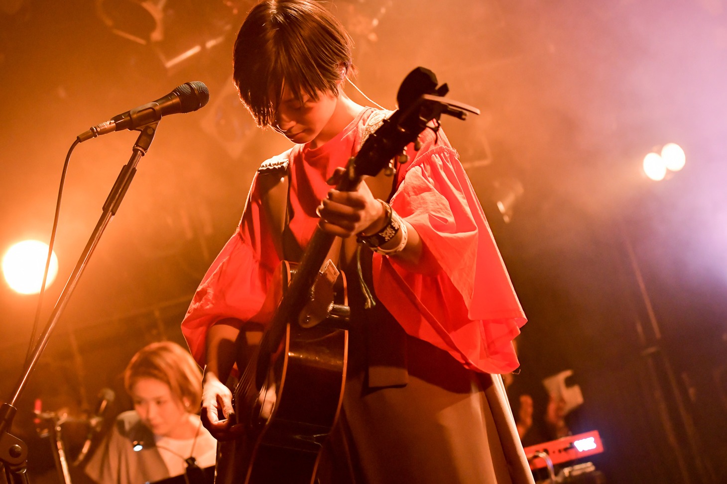 「片平里菜 渋谷クアトロワンマン2days『泣き晴らした朝に』」の様子。（撮影：古溪一道）