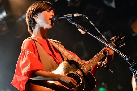 「片平里菜 渋谷クアトロワンマン2days『泣き晴らした朝に』」の様子。(撮影:古溪一道)