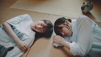 欅坂46「302号室」ミュージックビデオのワンシーン。