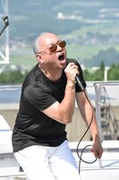 尾崎豊「十七歳の地図」に乗せて阿蘇のあるあるを歌うRG。