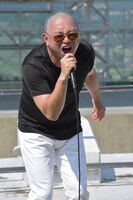 尾崎豊「十七歳の地図」に乗せて阿蘇のあるあるを歌うRG。