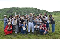 草千里ケ浜にて記念撮影。