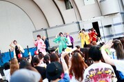 新世紀えぴっくすたぁネ申「ネ申ワンマン～代々木公園野外音楽堂で会いましょう～」の様子。（写真提供：RINethics Inc）