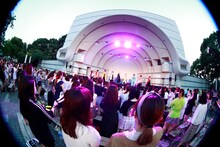 新世紀えぴっくすたぁネ申「ネ申ワンマン～代々木公園野外音楽堂で会いましょう～」の様子。（写真提供：RINethics Inc）