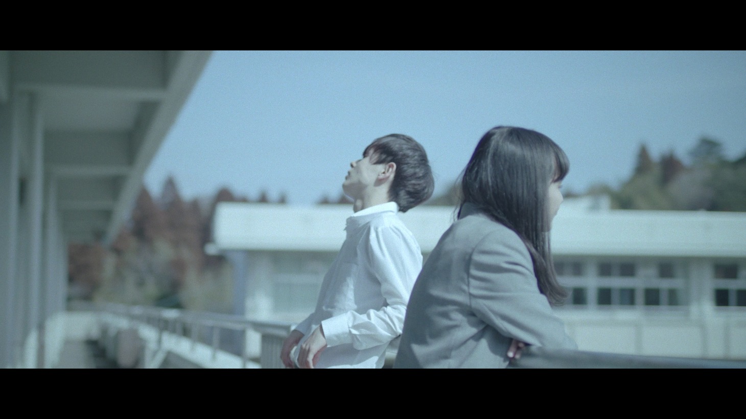 nowisee「ナノ」ミュージックビデオのワンシーン。