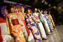 はちみつロケット「花火と漫画とチョコと雨」リリース記念イベントの様子。