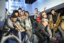 東京スカパラダイスオーケストラの「Ginza Sony Park」オープニングライブの様子。