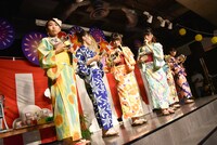 はちみつロケット「花火と漫画とチョコと雨」リリース記念イベントの様子。