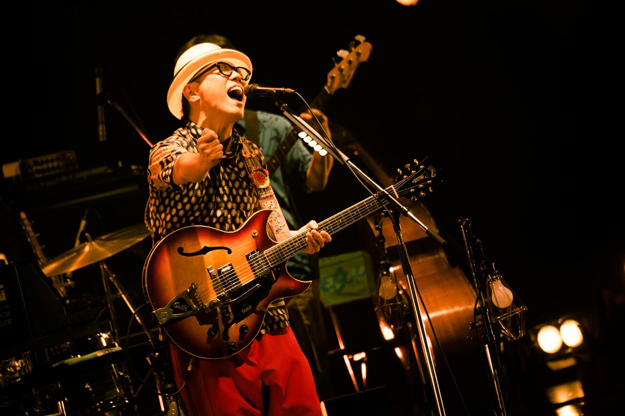 ハナレグミ、新木場COASTでツアー閉幕「こんな日を大安と呼ばず、なんと呼ぶ？」