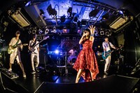 「カミツキ presents『噛みついて神ついて』」東京・TSUTAYA O-Crest公演の様子。（Photo by Shin Ishihara）