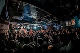 「カミツキ presents『噛みついて神ついて』」東京・TSUTAYA O-Crest公演の様子。(Photo by Shin Ishihara)