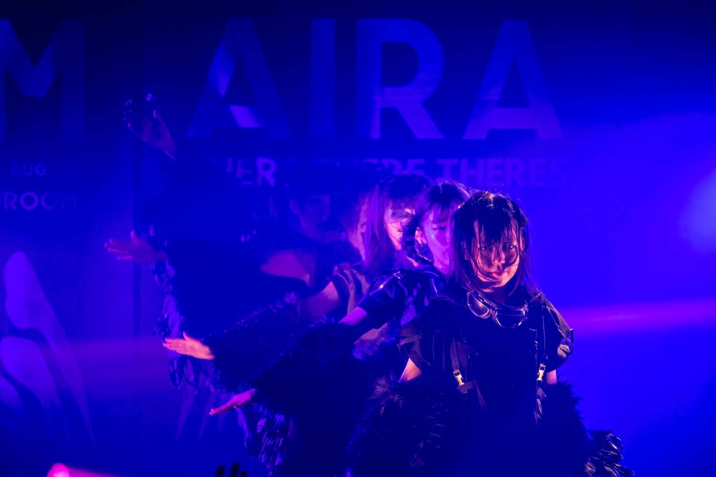 THERE THERE THERES「KHIMAIRA」の様子。（写真提供：AqbiRec）