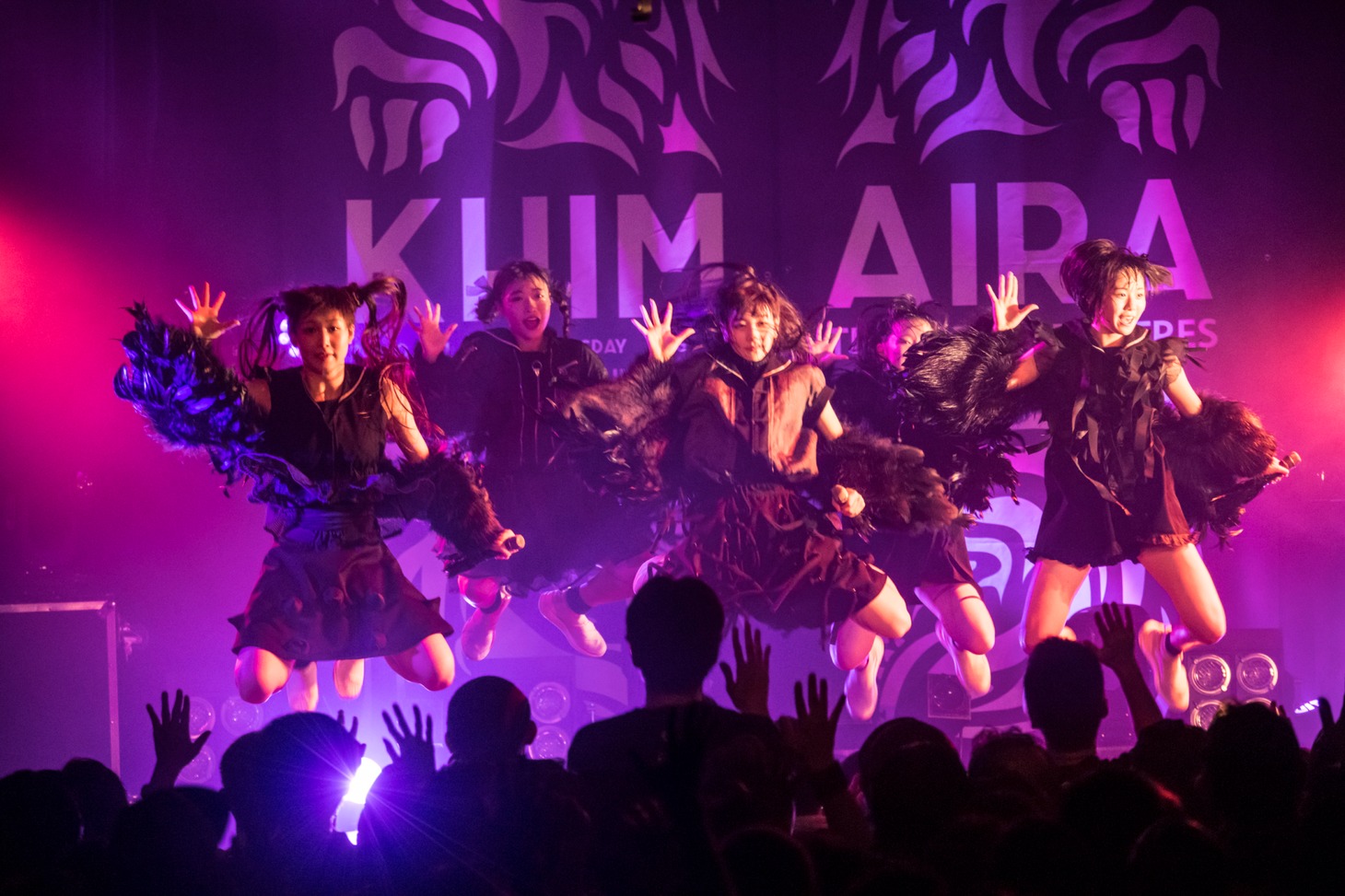 THERE THERE THERES「KHIMAIRA」の様子。（写真提供：AqbiRec）