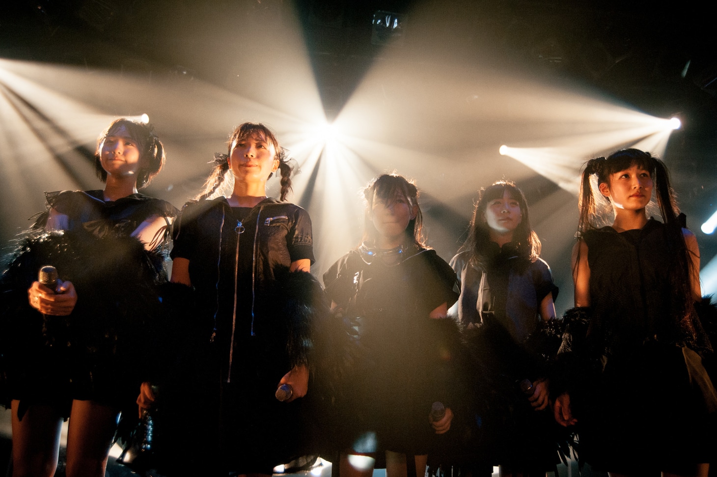 THERE THERE THERES「KHIMAIRA」の様子。（写真提供：AqbiRec）