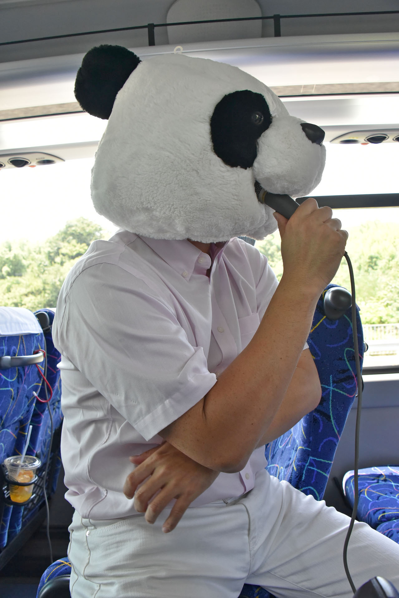 X JAPANの「WEEK END」に乗せてパンダあるあるを歌うRG。