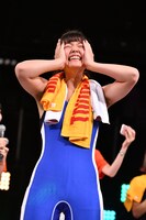 優勝した現実を受け止めきれず混乱する我妻桃実。