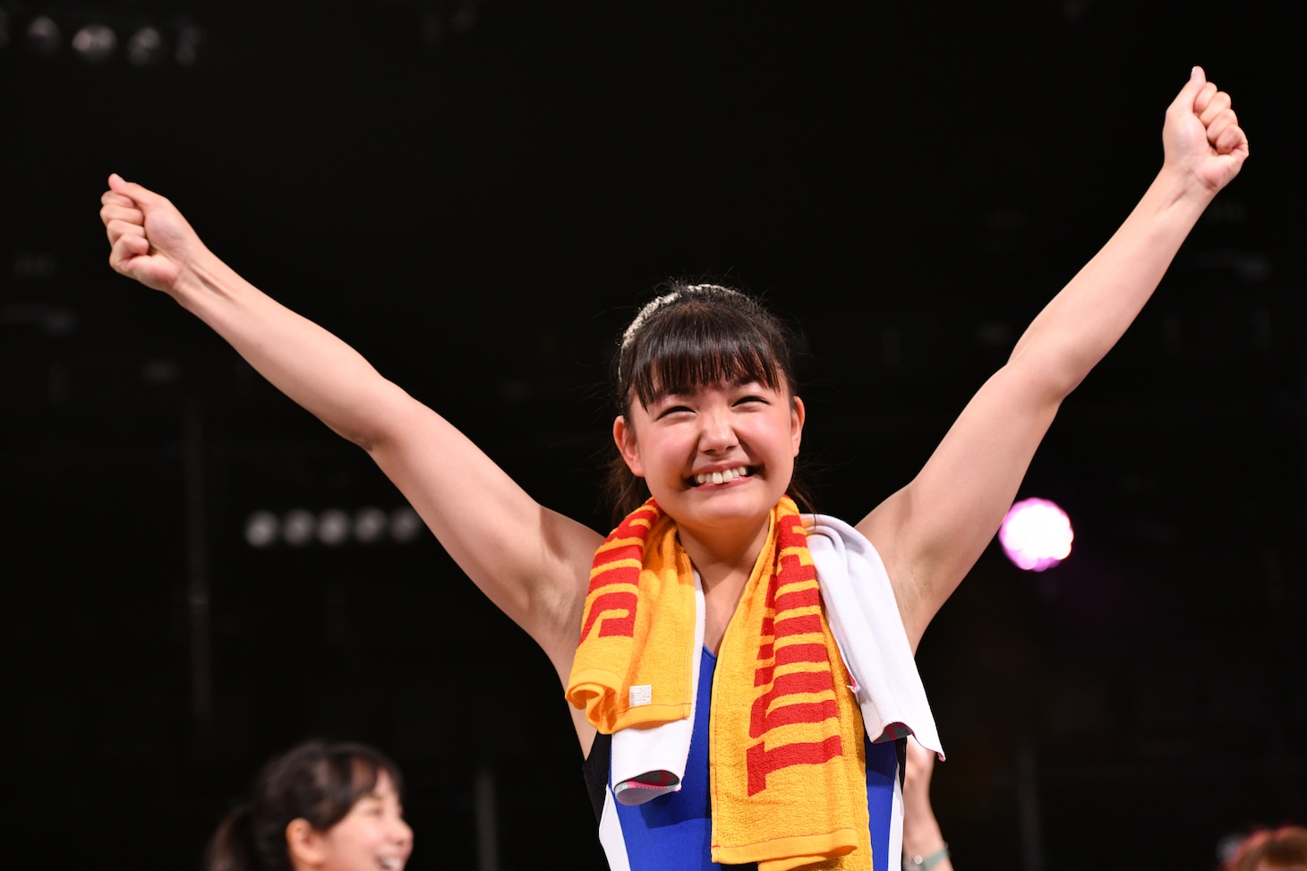 優勝した現実を受け止め喜びを爆発させる我妻桃実。