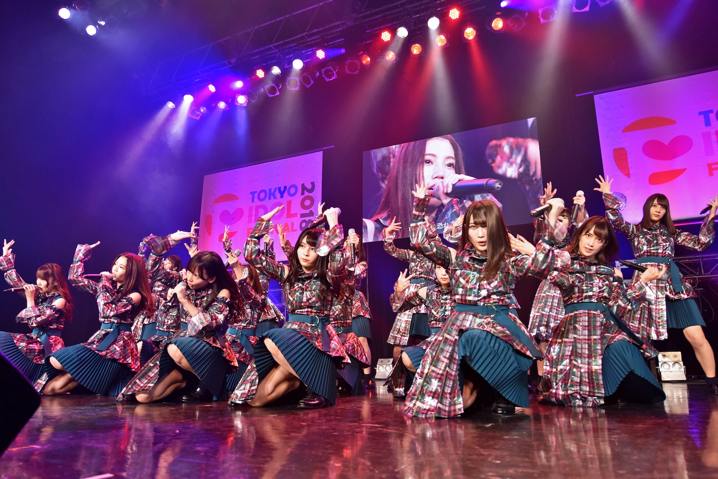 けやき坂46