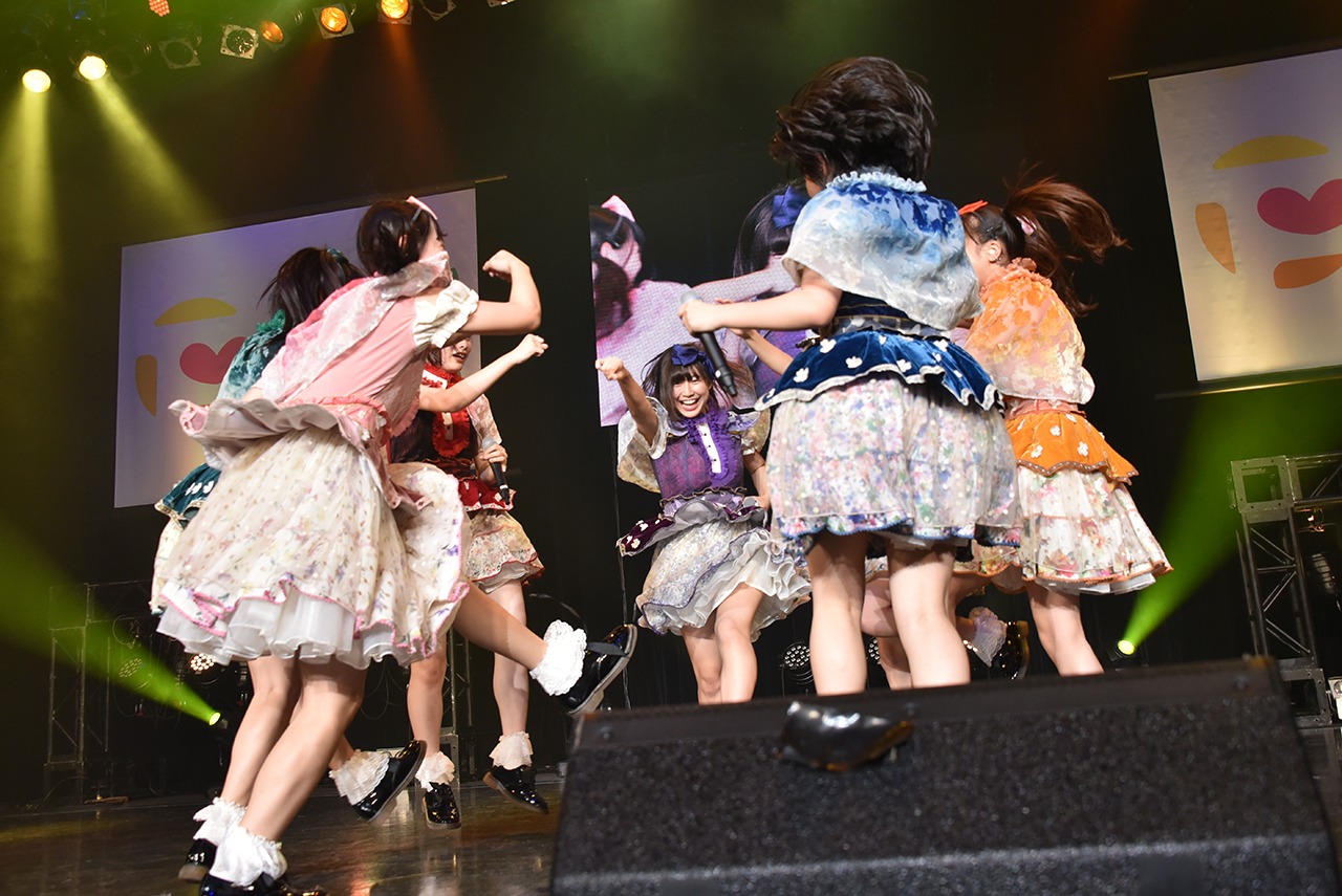 「TIF2018メインステージ争奪LIVE」で勝利し、HOT STAGEでパフォーマンスするナナランド。