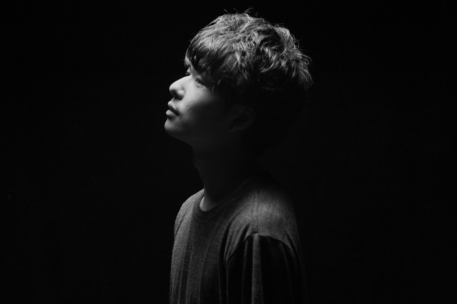 村松徳一