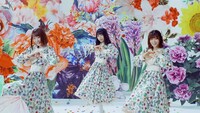 欅坂46「音楽室に片想い」ミュージックビデオのワンシーン。