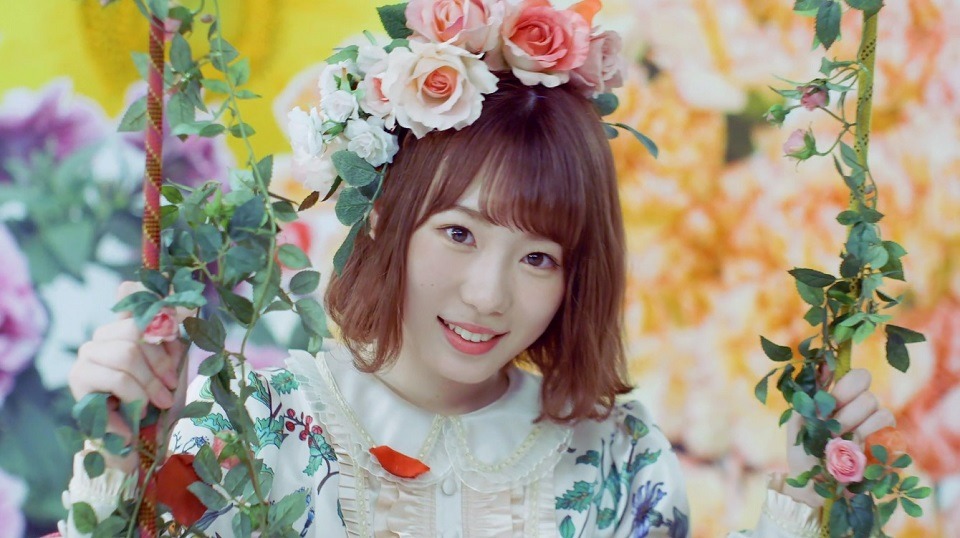 欅坂46「音楽室に片想い」ミュージックビデオのワンシーン。