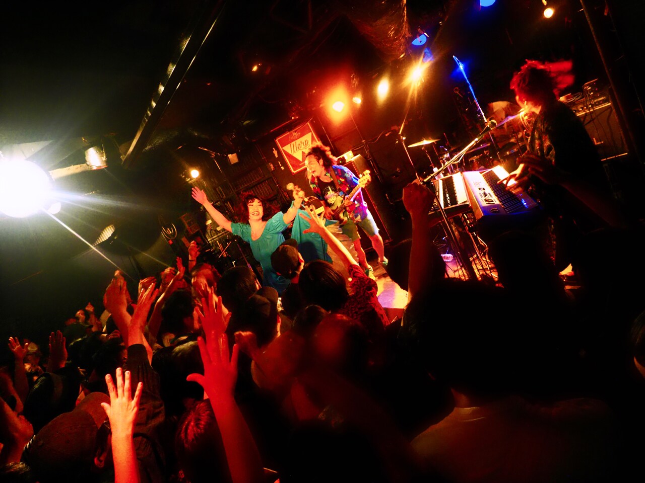 SEBASTIAN X、結成10周年記念ワンマンをWWW Xで開催