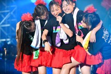 ギュッと身を寄せ合うたこやきレインボー。