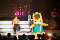 内田彩とぐんまちゃん。