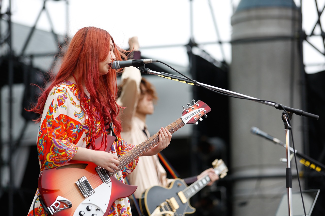 GLIM SPANKY