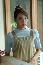 安田愛里演じる三好真由。 (c)テレビ朝日