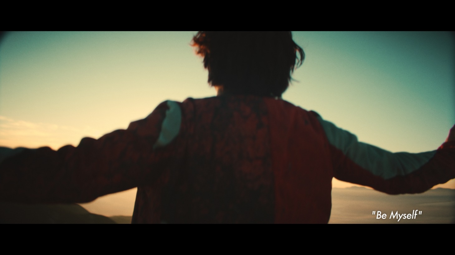 「サントリー 南アルプス PEAKER（ピーカー）ビターエナジー」CM「自然は、力だ。」編のワンシーン。