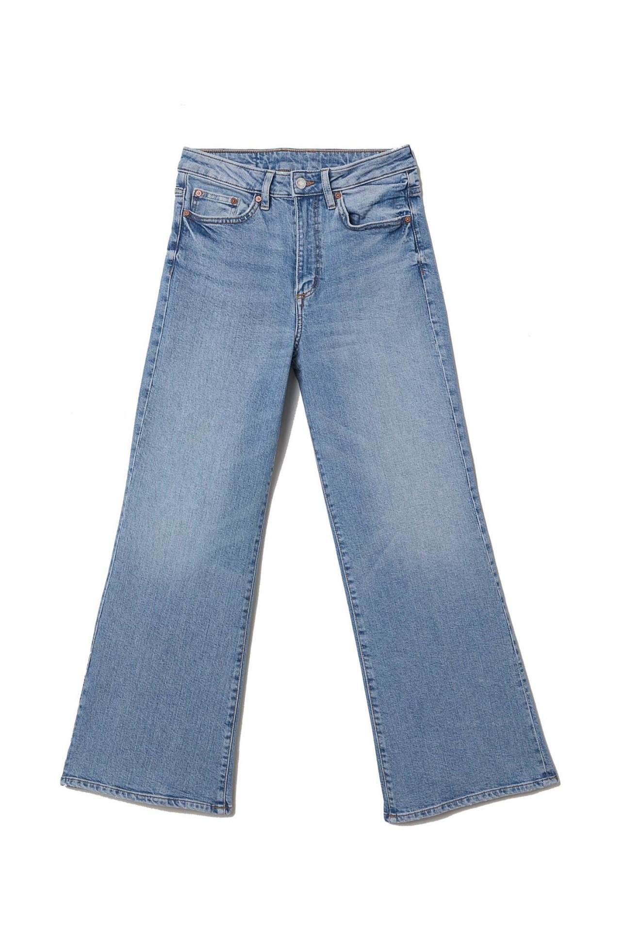 「Namie Amuro x H&M」ワイドデニムパンツ（3999円）