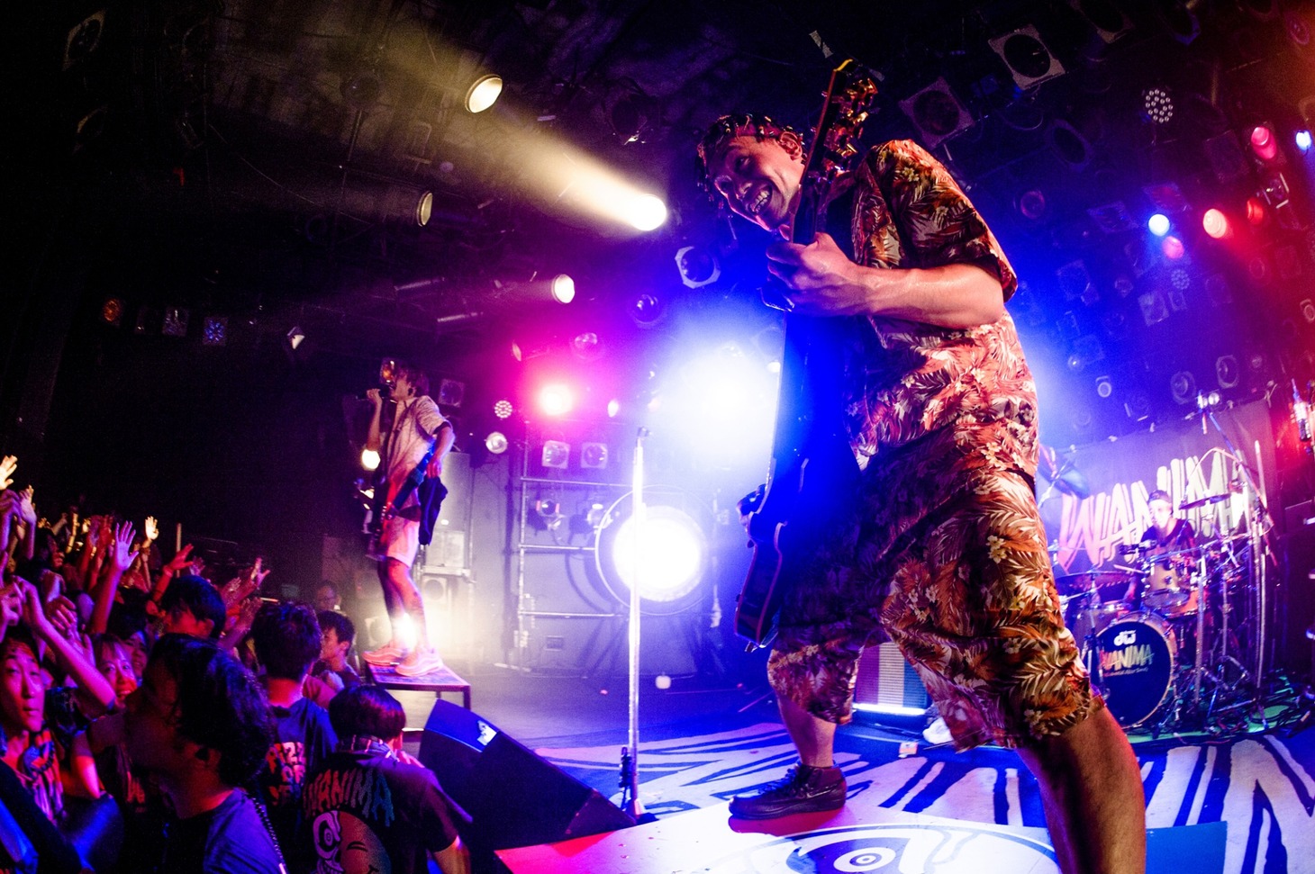 WANIMA「Everybody!! Tour ライブハウス編 in 渋谷 ～男女が残暑に盆盆盆!!～」の様子。（撮影：瀧本JON...行秀）