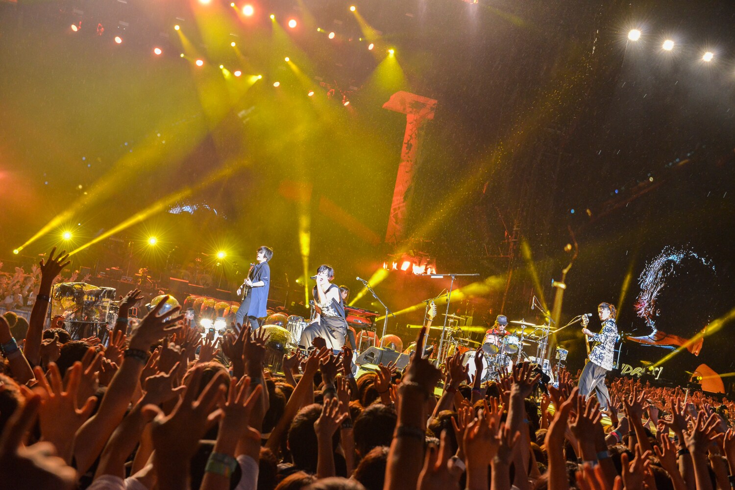 ALEXANDROS]、3万5000人動員「VIP PARTY」でさらなる飛躍を誓う