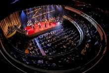 ももいろクローバーZ「MTV Unplugged: Momoiro Clover Z」の様子。（Photo by HAJIME KAMIIISAKA）