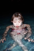 SCANDAL HARUNA「SOMEWHERE」より、本人のお気に入りカット。(c)ぴあ