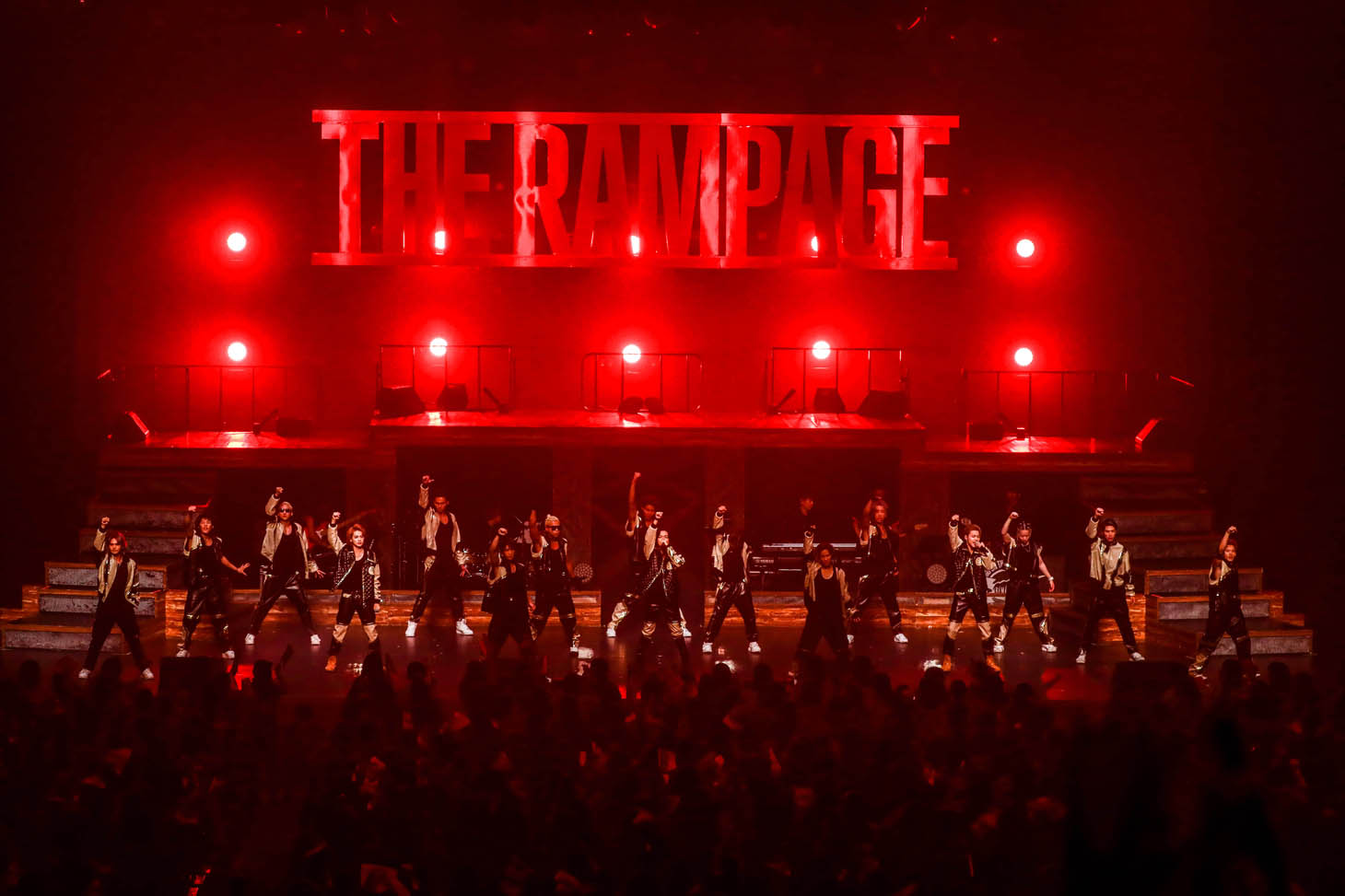 THE RAMPAGE from EXILE TRIBE「THE RAMPAGE LIVE TOUR 2017-2018 "GO ON THE RAMPAGE"」大阪・グランキューブ大阪公演の様子。（撮影：渡邉一生）