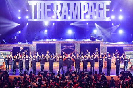 THE RAMPAGE from EXILE TRIBE「THE RAMPAGE LIVE TOUR 2017-2018 "GO ON THE RAMPAGE"」大阪・グランキューブ大阪公演の様子。(撮影:渡邉一生)