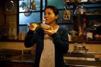 映画「食べる女」のワンシーン。(c)2018「食べる女」倶楽部
