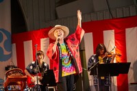 山田義孝（Vo）（撮影：岩崎真子）