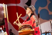 山田義孝（Vo）（撮影：岩崎真子）