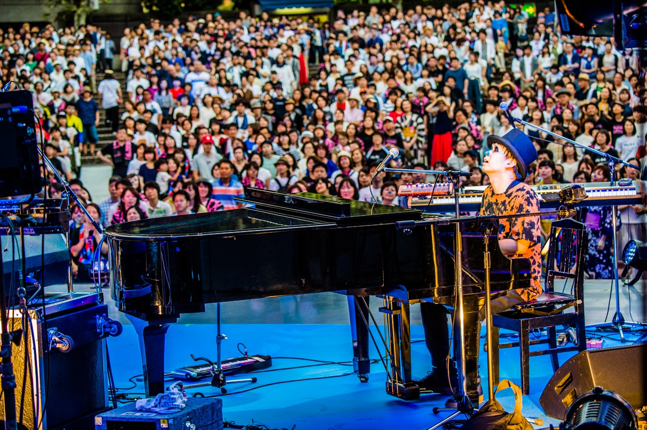 H ZETT M（Piano）（Photo by Hiroki Nishioka）