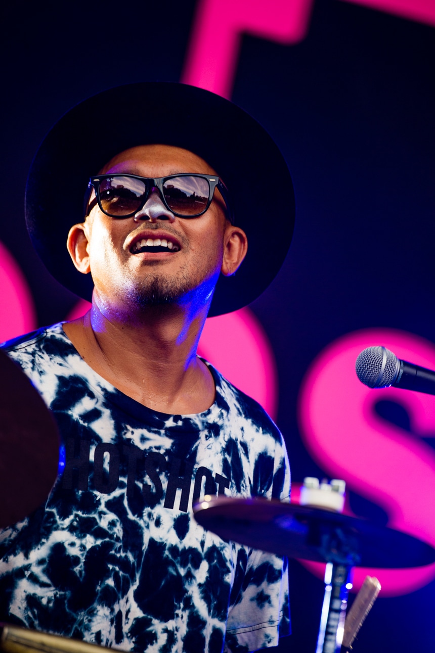 H ZETT KOU（Dr）（Photo by Hiroki Nishioka）