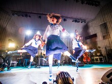 新しい学校のリーダーズ（Photo by Hiroki Nishioka）