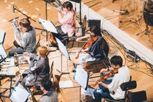 蓮沼執太フルフィル「フルフォニー」の様子。（撮影：後藤武浩）