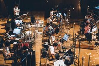 蓮沼執太フルフィル「フルフォニー」の様子。（撮影：後藤武浩）